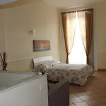 La Torretta Chiaia 4*