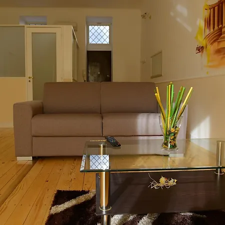 La Torretta Chiaia Bed & Breakfast Naples