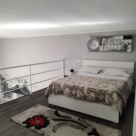 La Torretta Chiaia Nocleg ze śniadaniem