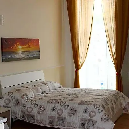 Bed and breakfast La Torretta Chiaia Nápoles