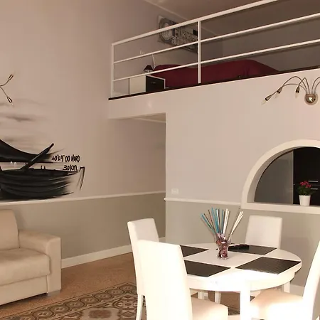 La Torretta Chiaia Nocleg ze śniadaniem Neapol