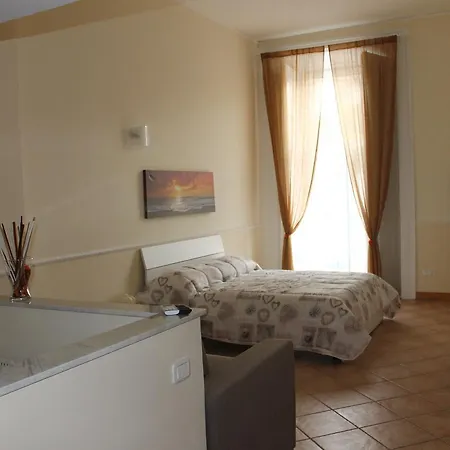 La Torretta Chiaia 3*