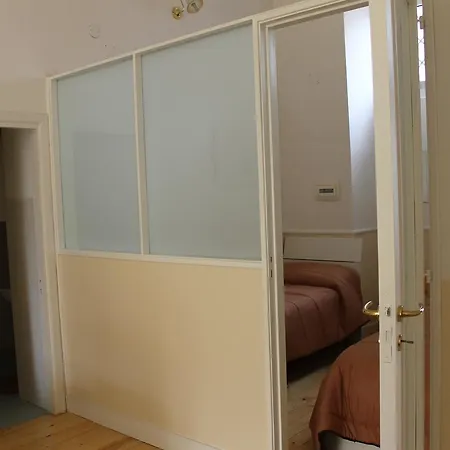 La Torretta Chiaia Nocleg ze śniadaniem 3*
