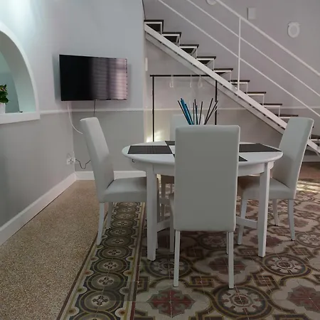 La Torretta Chiaia Nocleg ze śniadaniem Neapol
