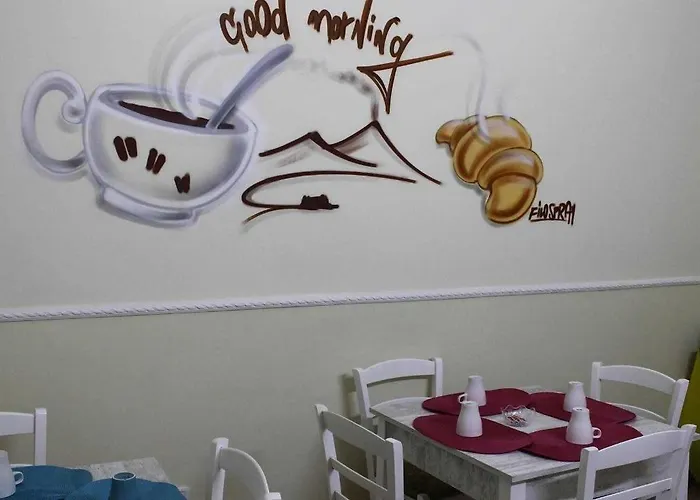 La Torretta Chiaia Bed & Breakfast