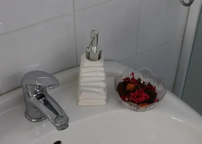 Bed & Breakfast La Torretta Chiaia 4*