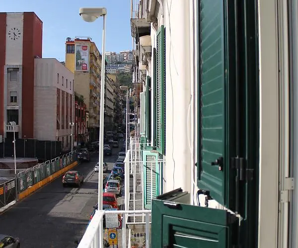 Bed & Breakfast La Torretta Chiaia 4*