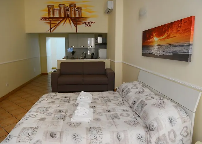 Bed & Breakfast La Torretta Chiaia 4*