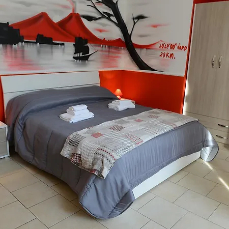 La Torretta Chiaia Bed and Breakfast